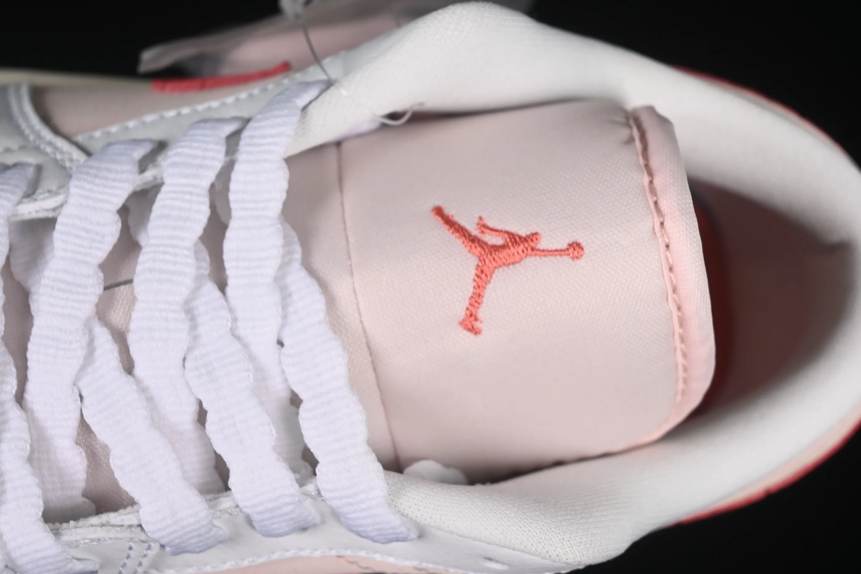 All categories Air Jordan Jordan series basketball shoes Air Jordan 1 Low Air Jordan 1 Low AJ1 Joe 1 white and pink low-top cultural and leisure sports sneakers IB8156-133